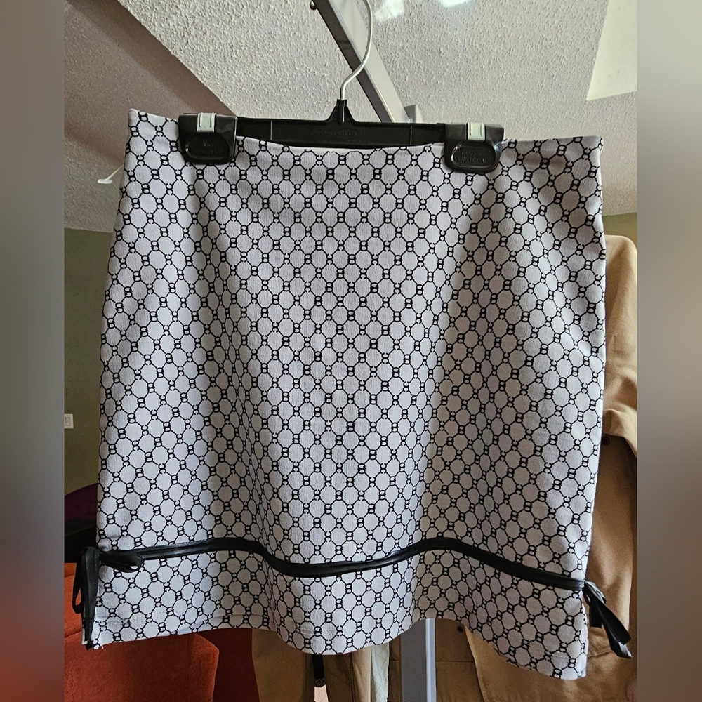 Light Grey Jacquard Mini Skirt